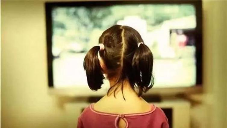 家庭教育：动画片并非一无是处 重点在家长引导