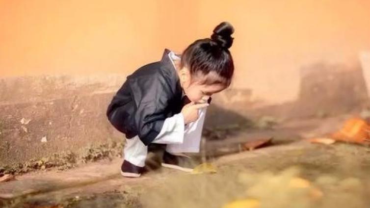 家庭教育：你的宝宝也能是“小笑星”