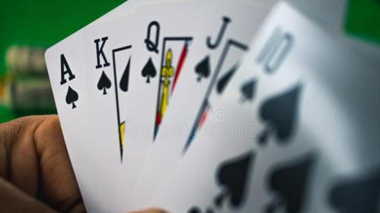 【家庭教育】大学生参与赌博有何危害