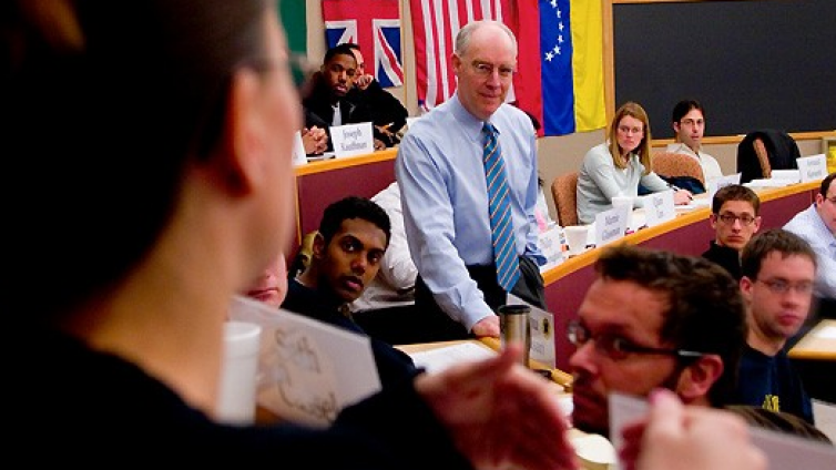 【家庭教育】如何被哈佛大学录取，招生官讲述录取标准