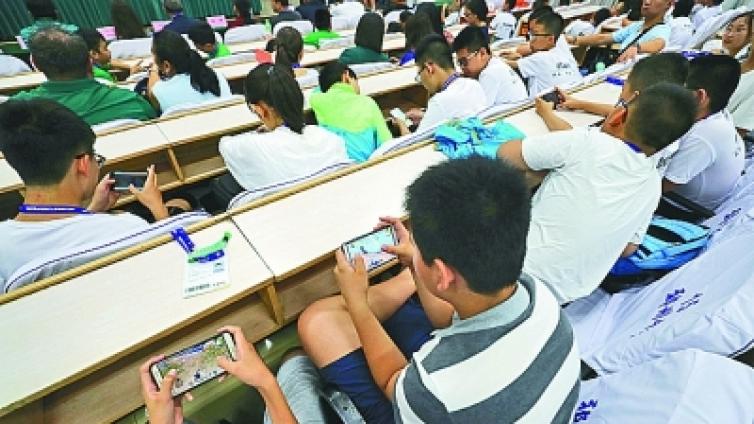 【家庭教育】这是对家庭教育极具挑战性的时代 