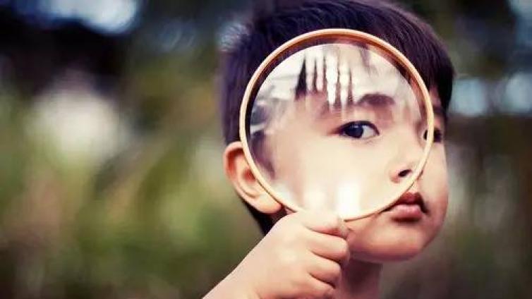 【家庭教育】请不要再对孩子讲道理了，他听不懂！