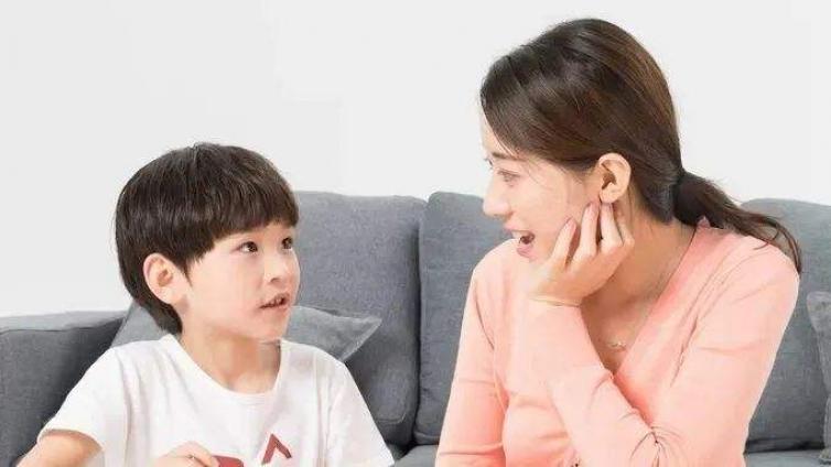 【最智慧家庭教育】家长扮演对这五种角色，孩子不成材都难！