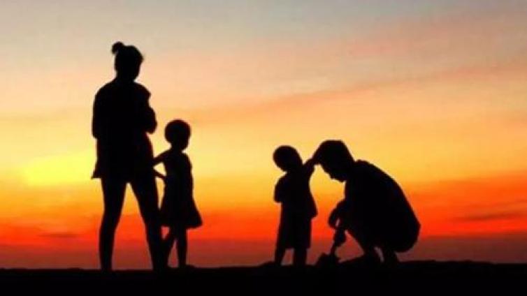 【最智慧家庭教育】养育二孩 父母教育能力的一场考验