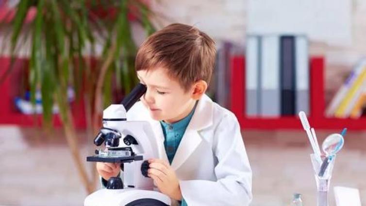 【最智慧家庭教育】兴趣影响着孩子的人生方向