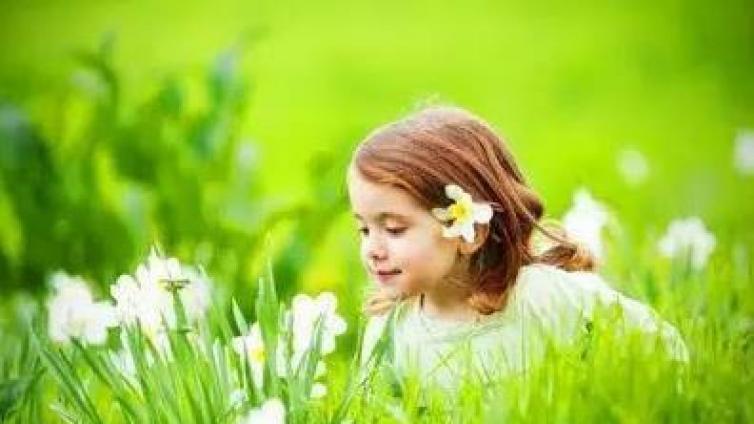 【最智慧家庭教育】“成人化”会使儿童未老先衰 