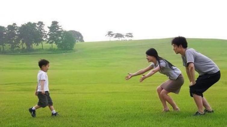 【最智慧家庭教育】于丹：教育孩子，成长比成功更重要！