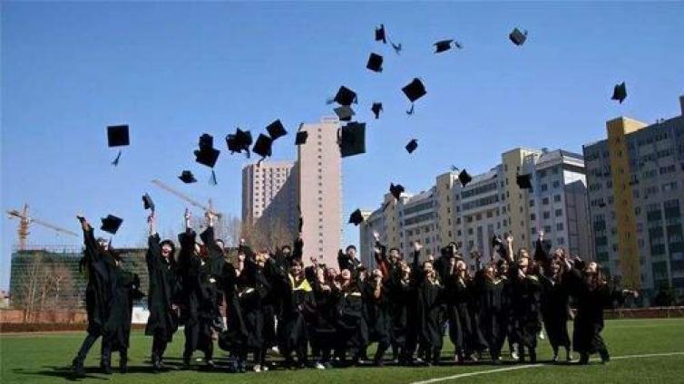 【最智慧家庭教育】博士安家费140万！为什么还总有人说读书无用