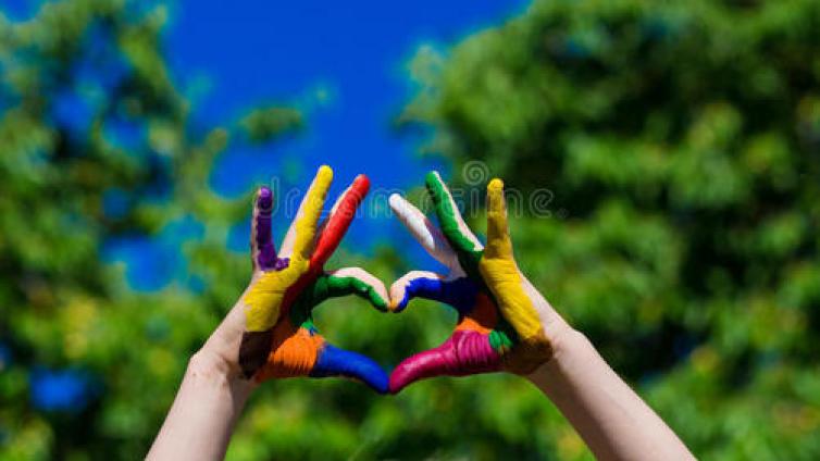 【最智慧家庭教育】每个父母都应该懂点色彩心理学：孩子喜欢的颜色，往往暗示着他的心理年齡