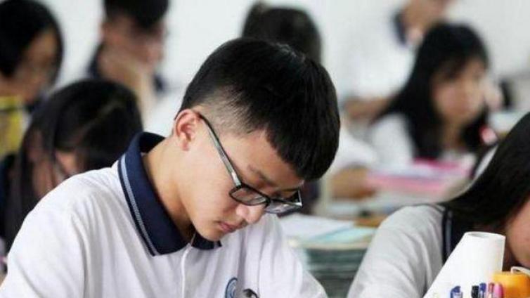 【最智慧家庭教育】通过自己奋斗成功的家长，习惯用读书无用论教育孩子，你怎么看？ 