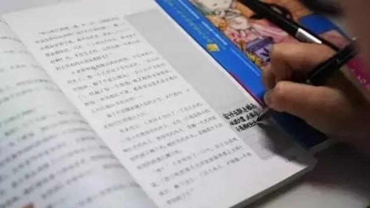【最智慧家庭教育】孩子看的书不少却不会写作文，该怎么引导？以下误区家长可别跳 