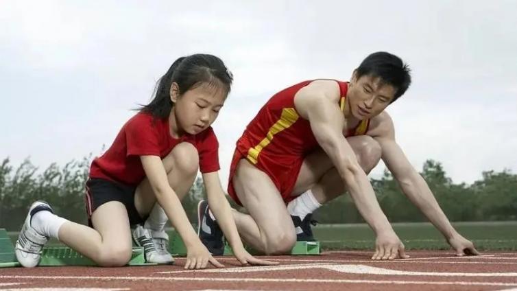 【最智慧家庭教育】信息技术让体育作业“嗨”起来 