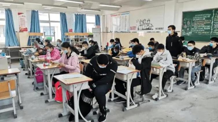 【最智慧家庭教育】完不成书面作业也要按时睡觉！安徽“双减”方案出台！ 