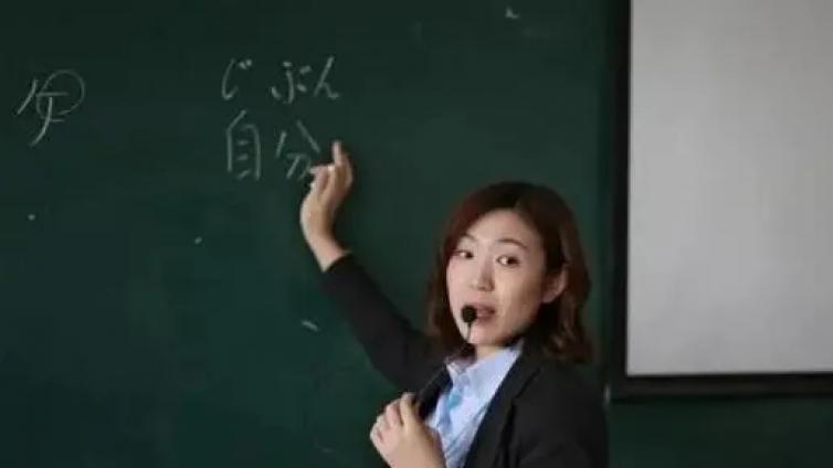 【最智慧家庭教育】荒唐的“学生家庭背景统计”折射出少数教师的势利与冷漠 